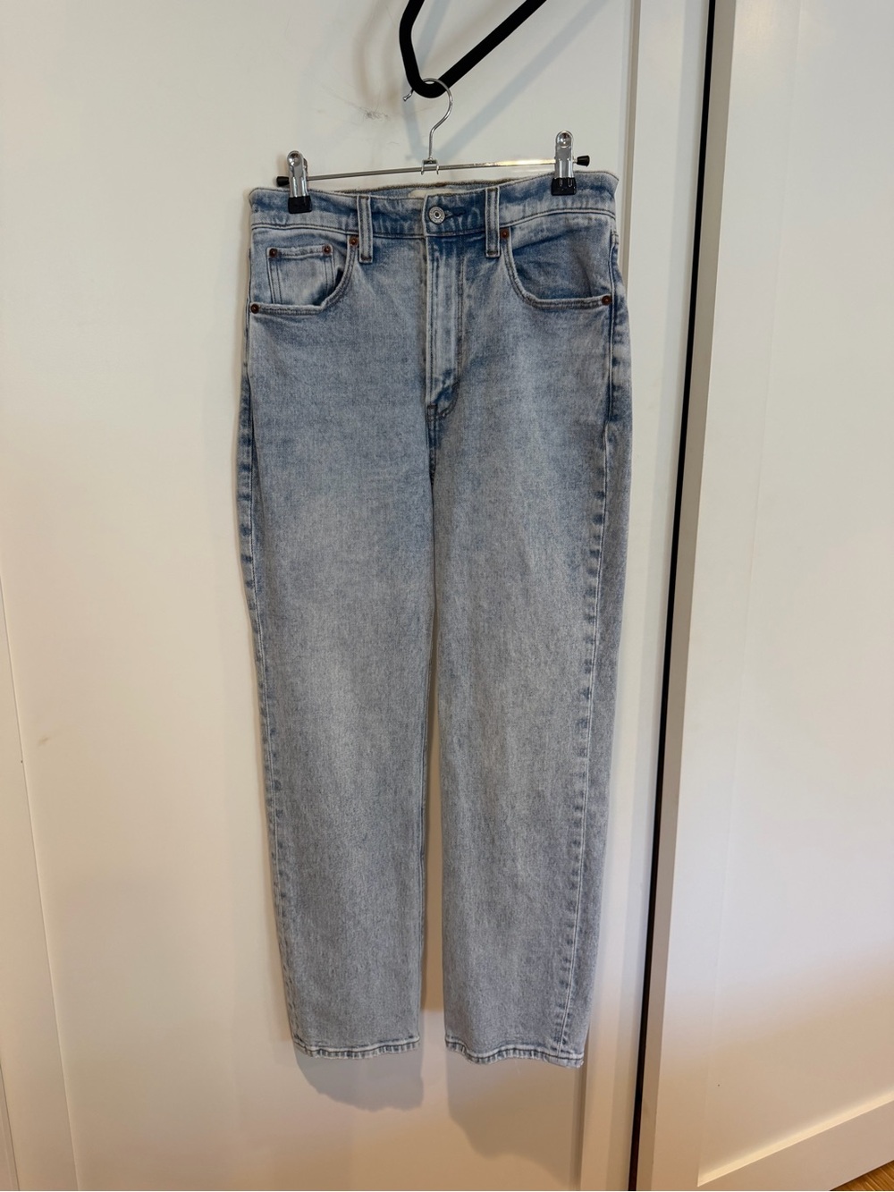 Women’s Sz 26 Abercrombie & Fitch Light Blue Straight Leg Jeans